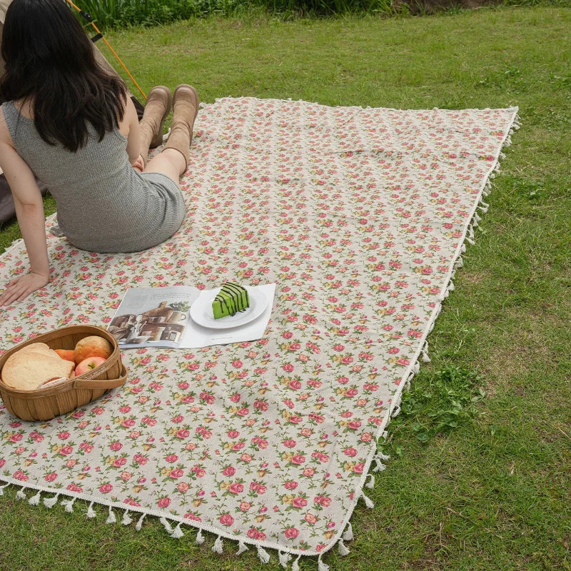 Cute Floral Cottagecore Picnic Blanket
