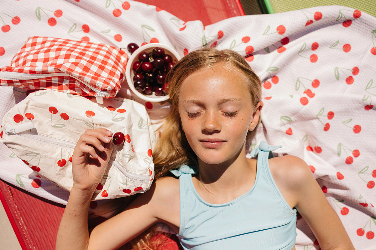 Cherry Picnic Sunnlie Pouch